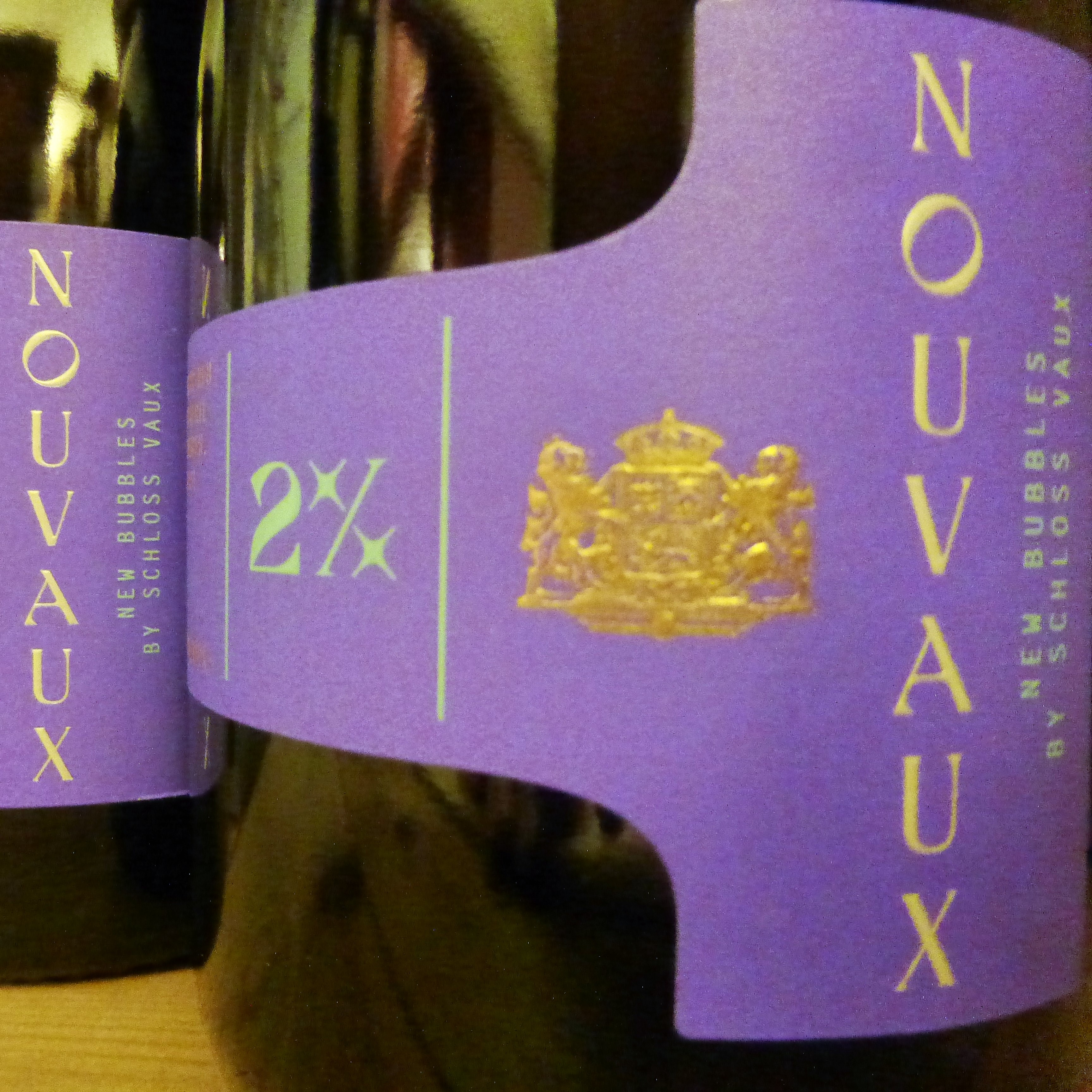 NouVAUX 2%, schäumendes Getränk aus alkoholreduziertem Wein